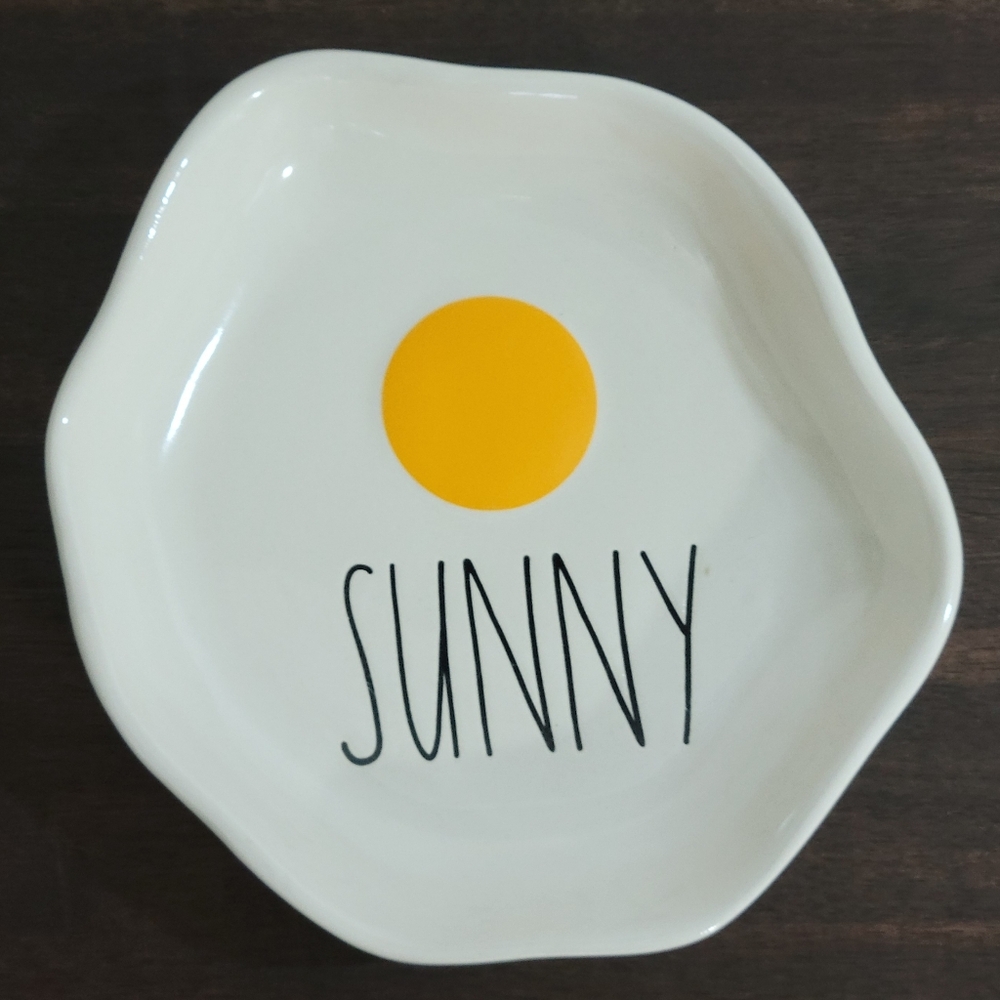 Rae Dunn Sunny Egg Plate